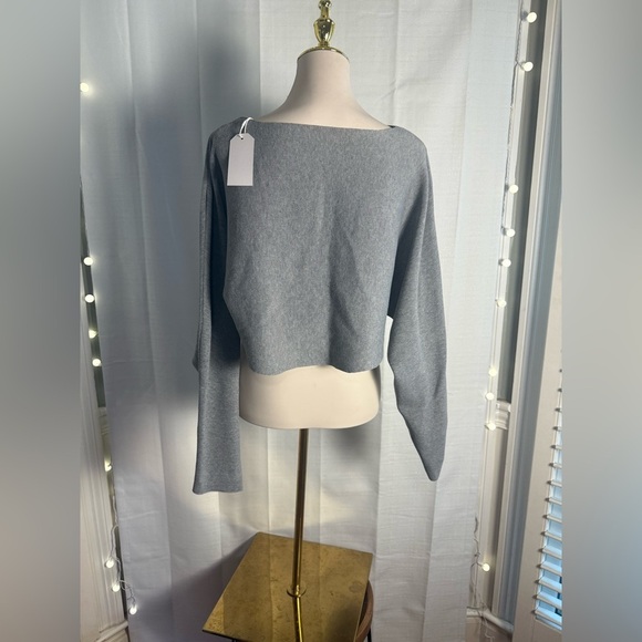 Gray Cropped Sweater and Pant Set Medium - Picture 3 of 12